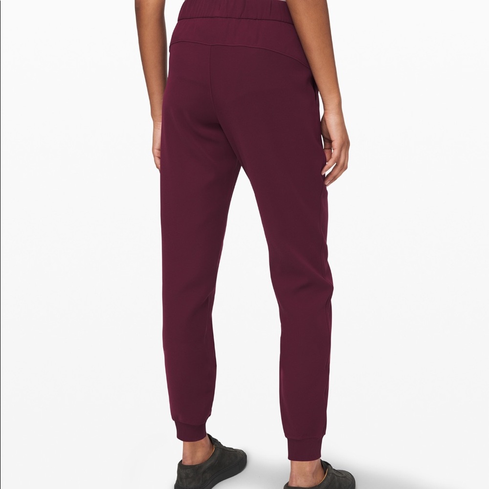 NWOT Lululemon On the Fly Jogger *Woven - Picture 7 of 8